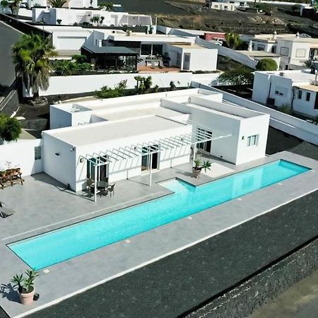 Casa Conil With A Private 25 Meter Heated Pool Villa Buitenkant foto