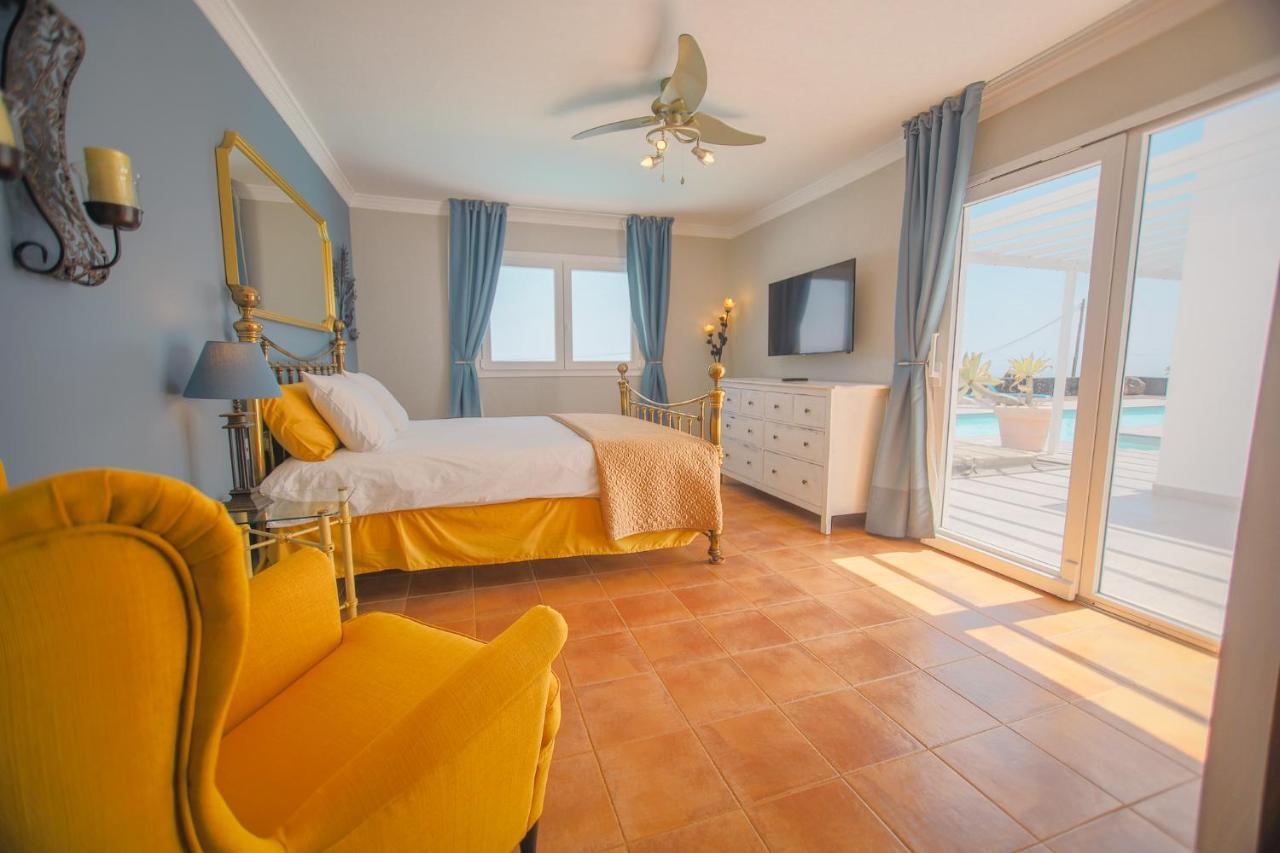 Casa Conil With A Private 25 Meter Heated Pool Villa Buitenkant foto