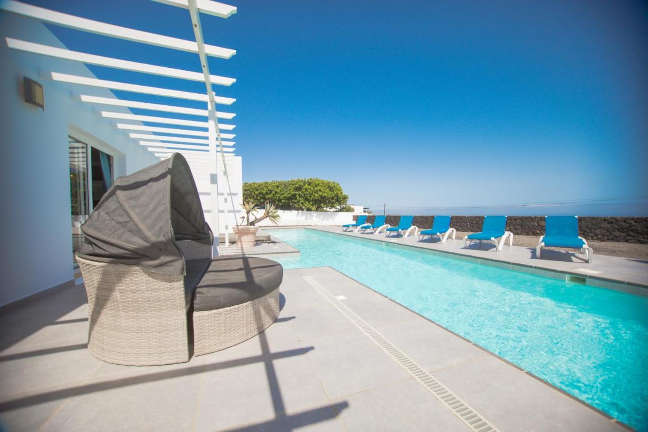 Casa Conil With A Private 25 Meter Heated Pool Villa Buitenkant foto
