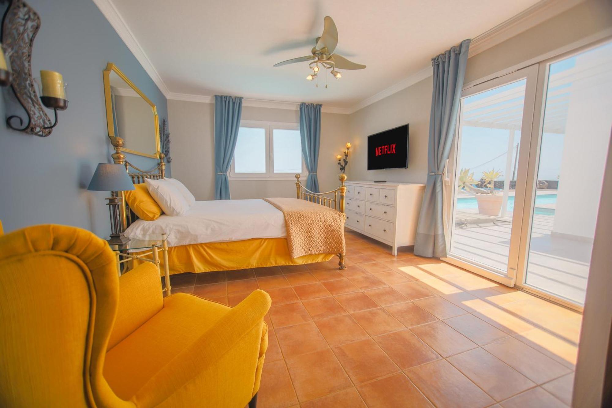 Casa Conil With A Private 25 Meter Heated Pool Villa Buitenkant foto